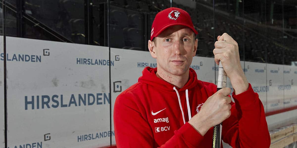 Hockey sur glace: Le LHC prolonge d'une année son défenseur Justin Krueger